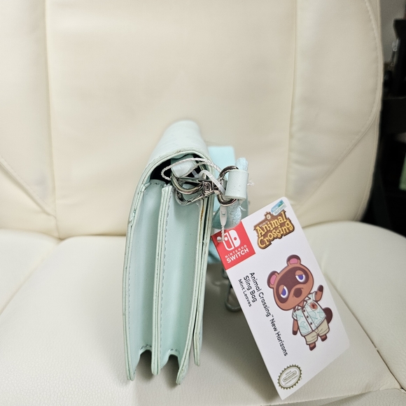 Nintendo Switch Animal Crossing Kids Crossbody Case - Picture 8 of 13